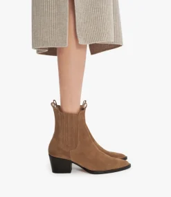 Debbie Santiago boots