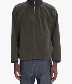Island Brodu00e9 sweatshirt