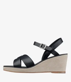 Judith sandals