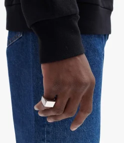 Minimal signet ring