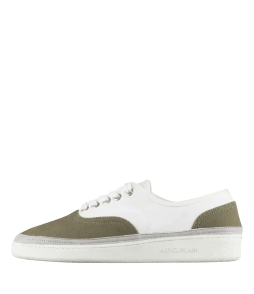 Plain Simple trainers