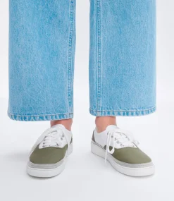 Plain Simple trainers