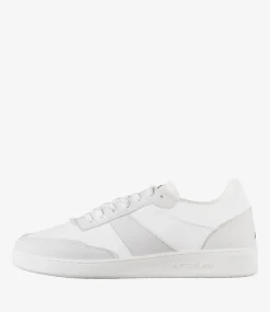 Plain sneakers