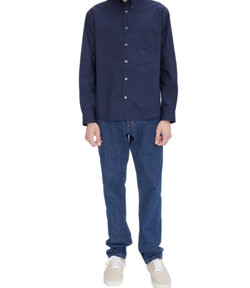 Standard jeans