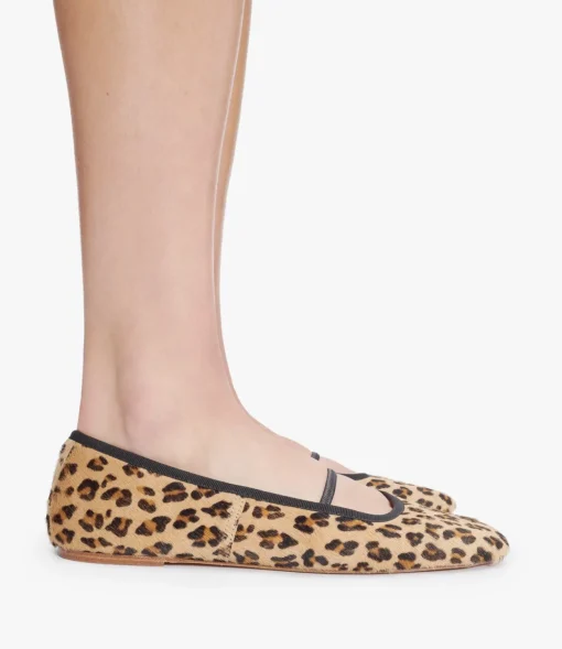 Swan ballet flats