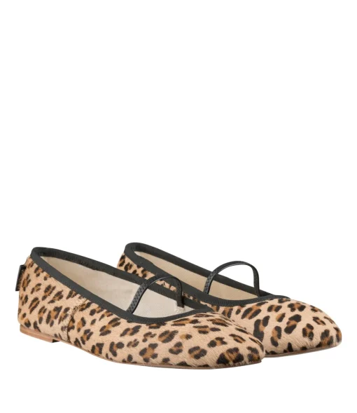 Swan ballet flats